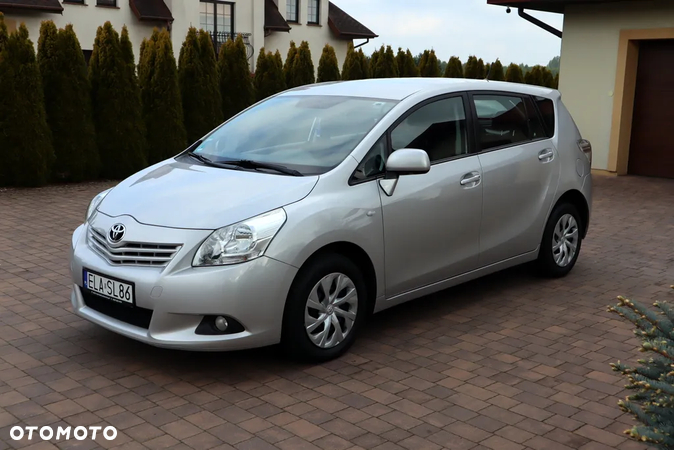 Toyota Verso 1.6 Active 7os - 2