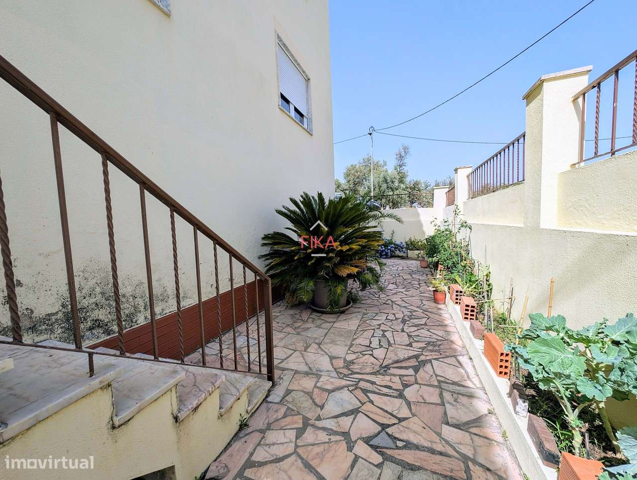 Andar de moradia T2 c/garagem-24