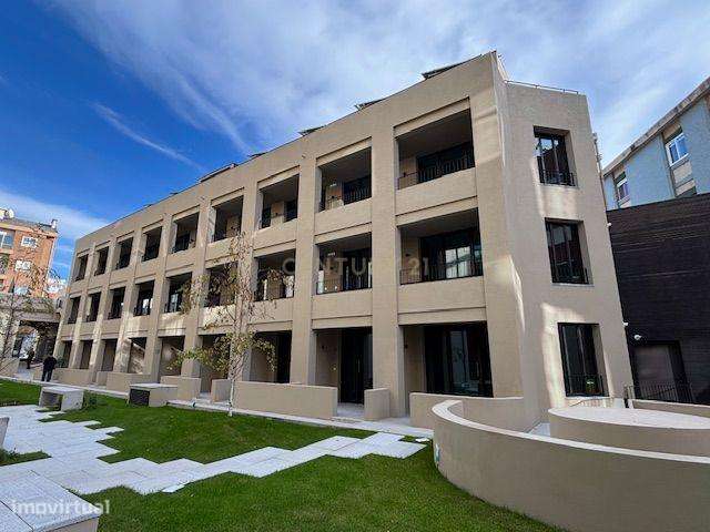 Apartamento T1 com lugar de garagem – Edificio Pharmacia – Cedofeita-15