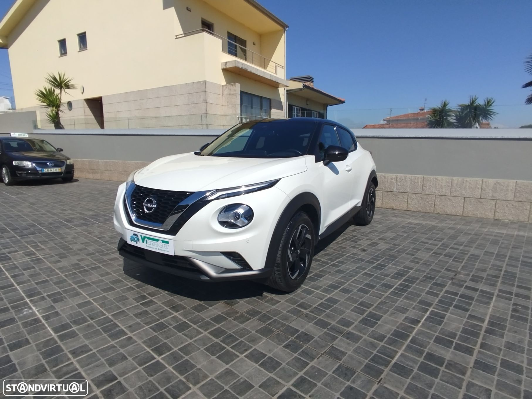 Nissan Juke 1.0 DIG-T N-Connecta - 2