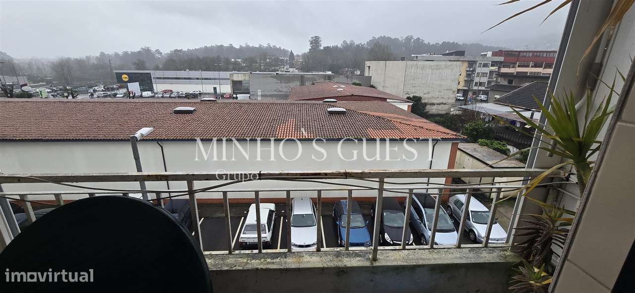 Apartamento T3 c/ varanda, AC e Garagem Fechada - Centro de Vila Verde - Grande imagem: 5/58