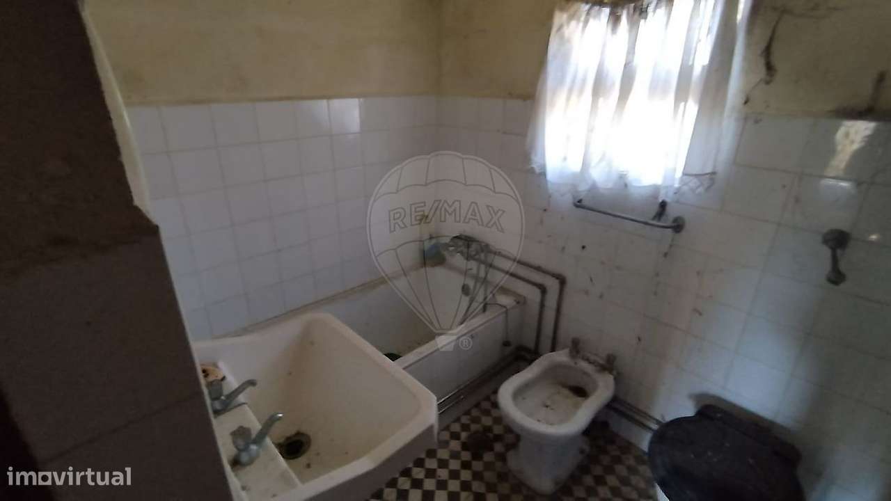 Moradia T2 para venda-12