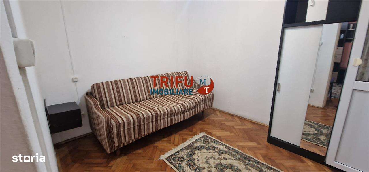 Apartament 2 camere de vanzare zona Centru cu balcon închis - Imagine principală: 3/8