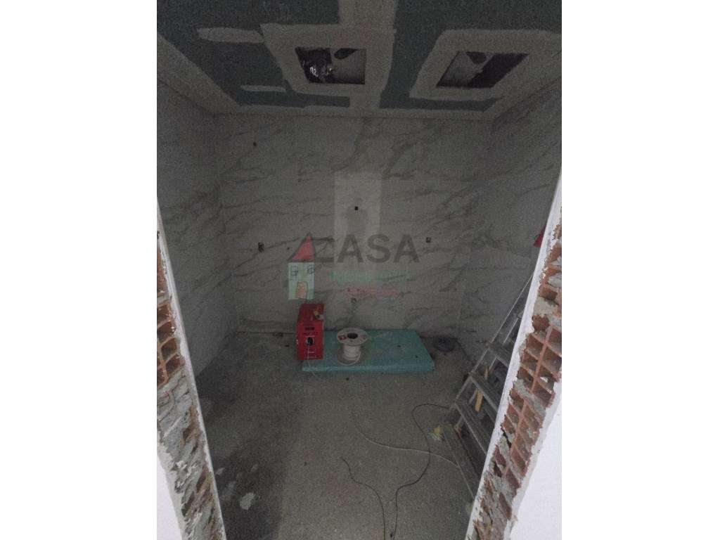Apartamentos T2 e T3 em Caneças-23