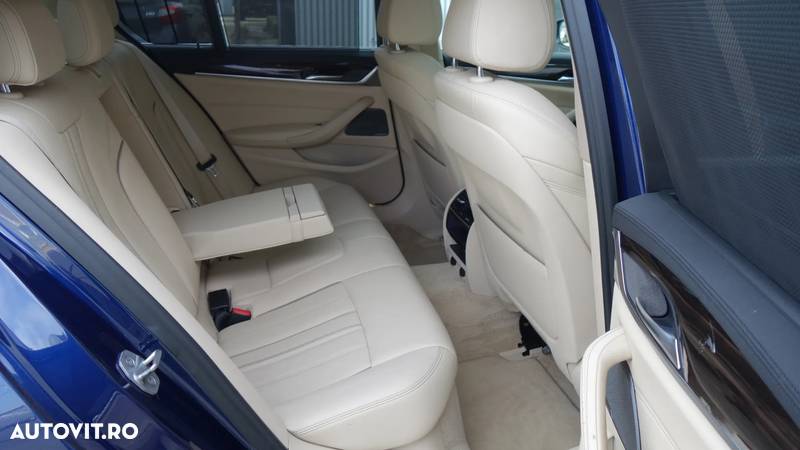 BMW Seria 5 530e Aut. Luxury Line - 29