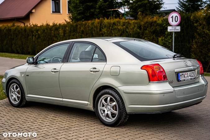 Toyota Avensis 2.0 VVT-i Executive - 7