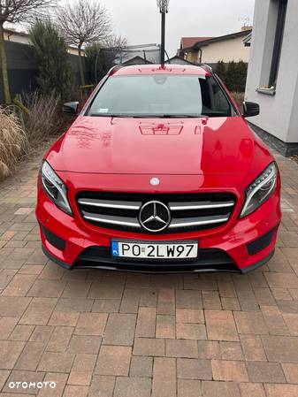 Mercedes-Benz GLA - 7