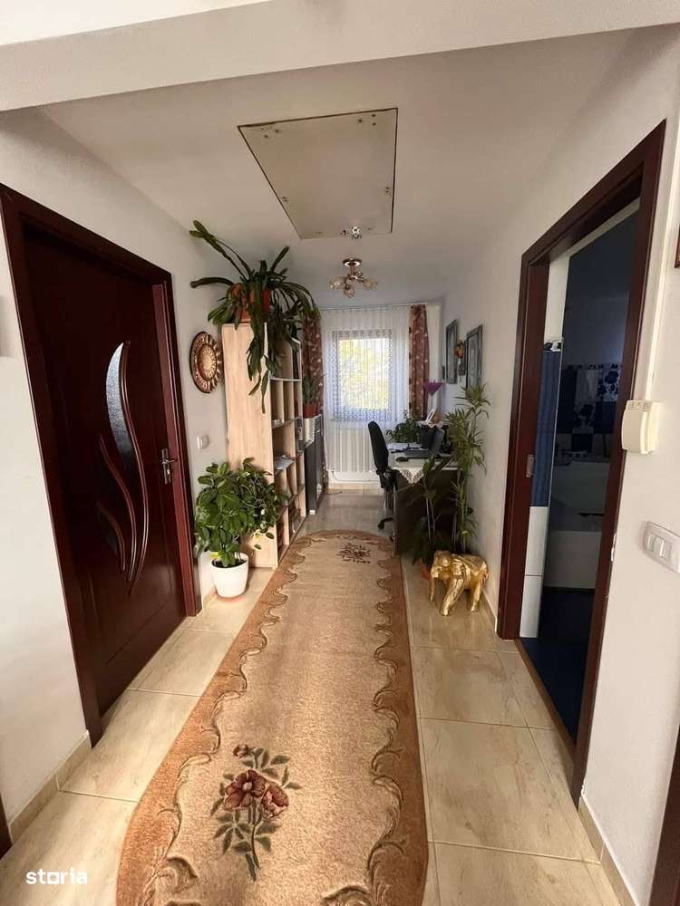 De vanzare Vila in Roman,mobilata,utilata,Pret 189.000 euro - Imagine principală: 5/20