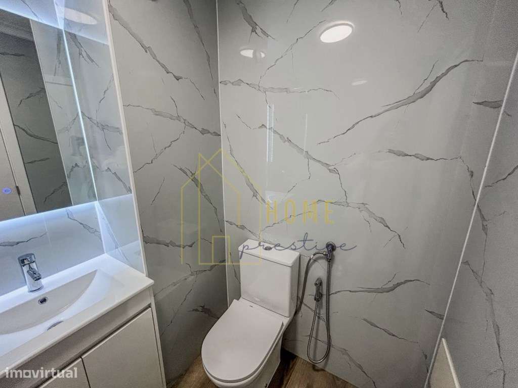 Fantástico Apartamento T2 Remodelado no Monte da Caparica-16