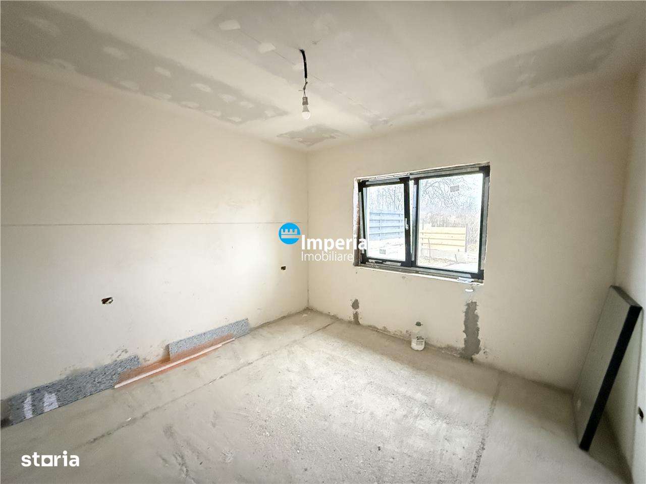 Casă parter cu beci și terasă – zonă liniștit-6