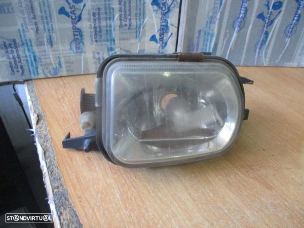 Farol Nevoeiro 2038201256 MERCEDES W209 2003 FD Hella - 1