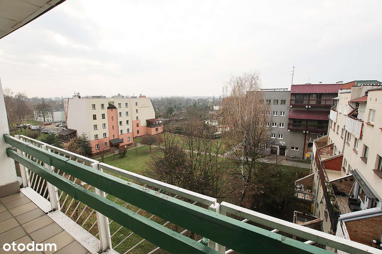 Ustawne 3 pokoje z dużym balkonem! Atrakcyjna cena!-11