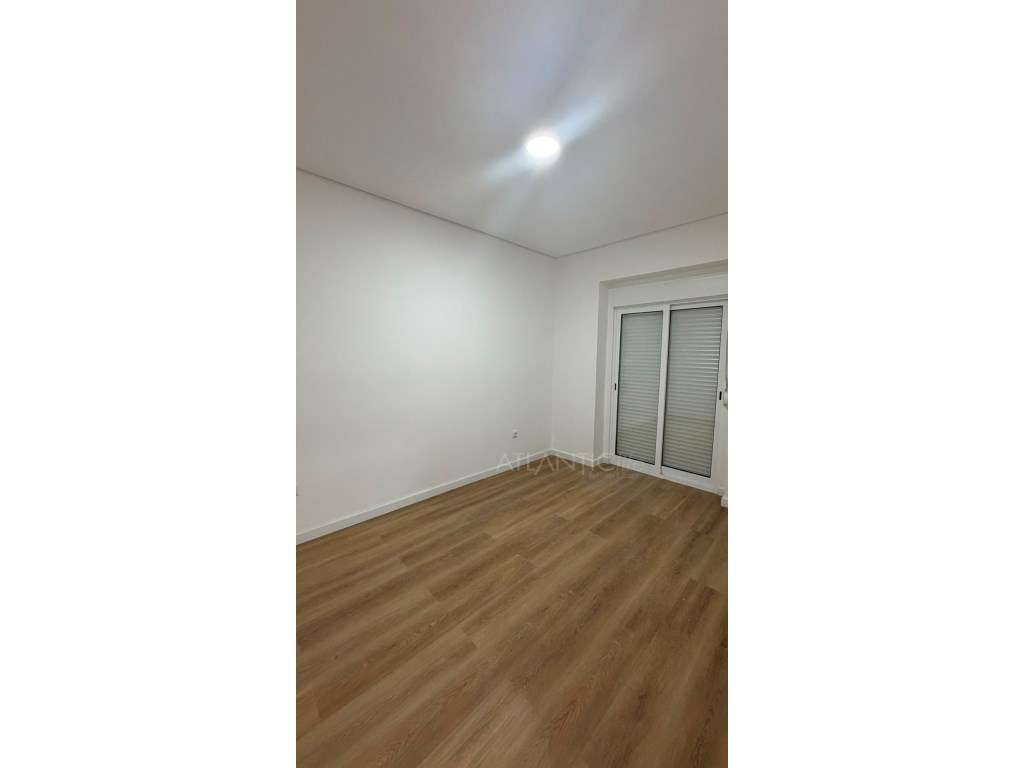 Apartamento T3 Queluz-13