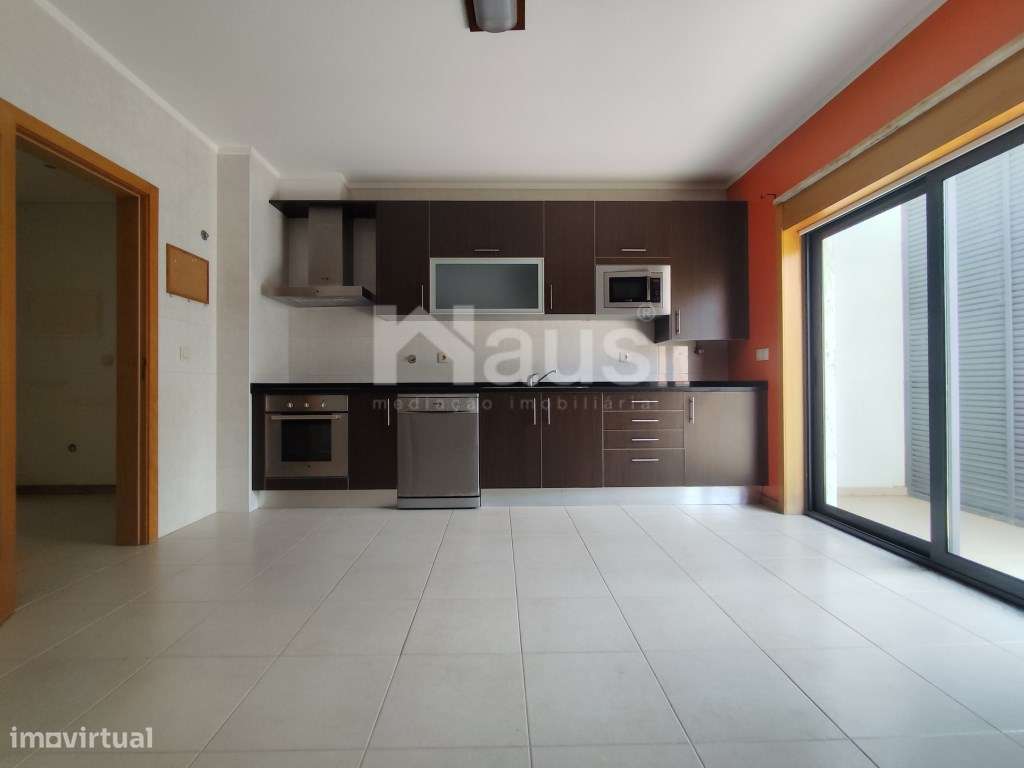 T3 com varanda Garagem e 1 lugar de parqueamento - Vila Serena-12