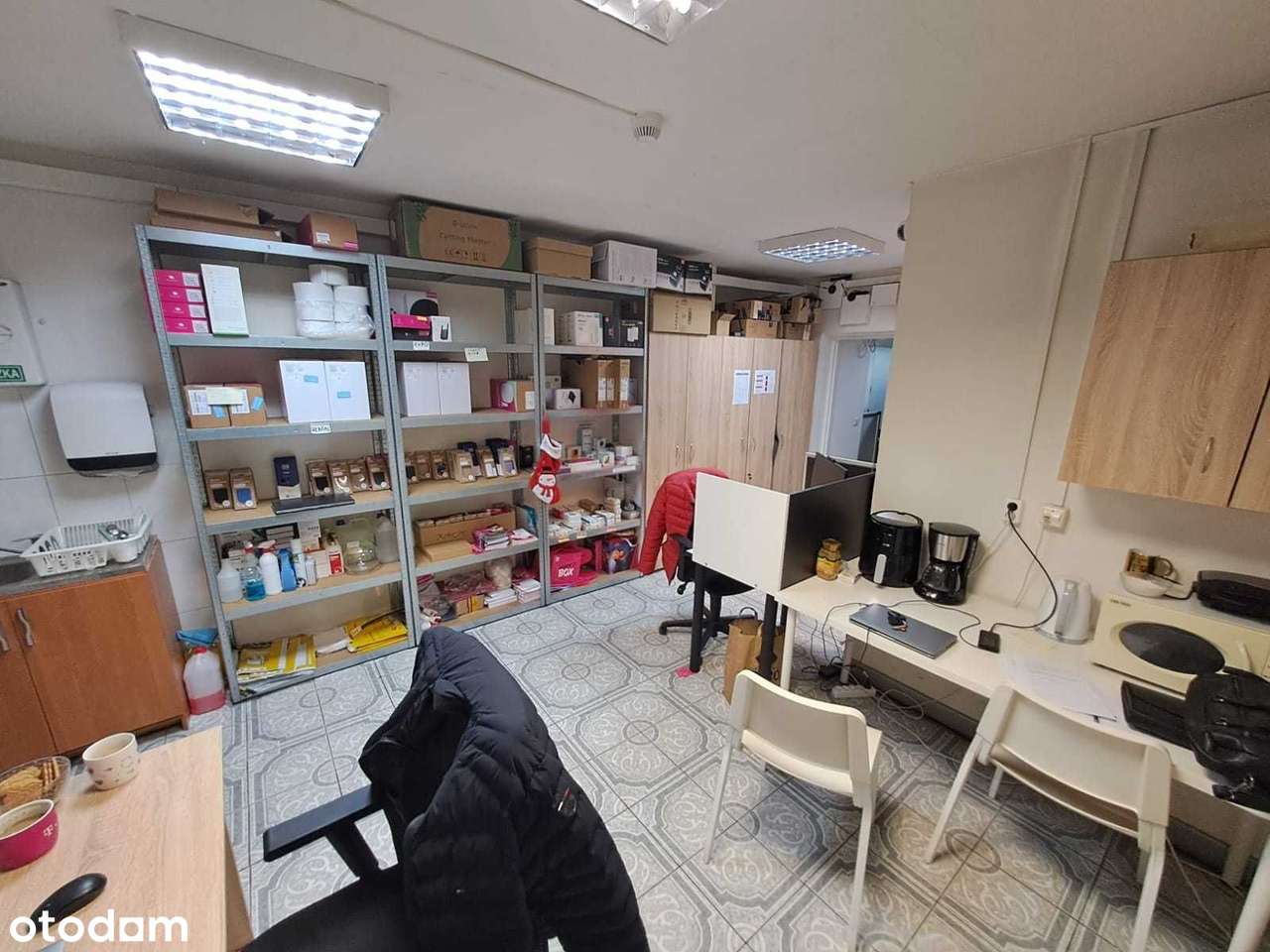 Na sprzedaż lokal usługowy w centrum Prudnika pow.71,40 m2-2