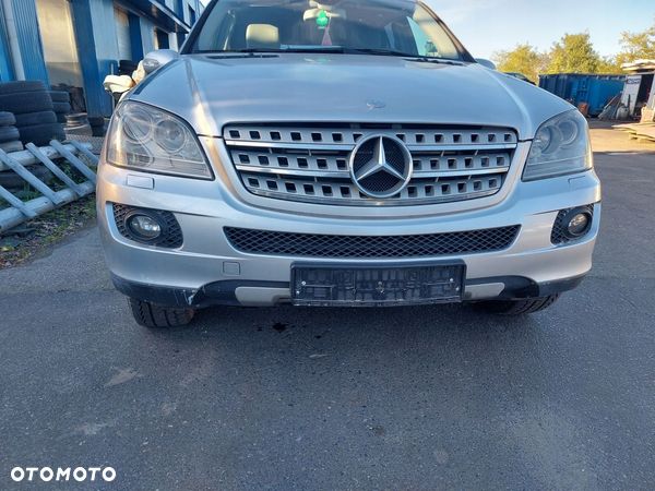 Mercedes ML W164 atrapa grill - 1