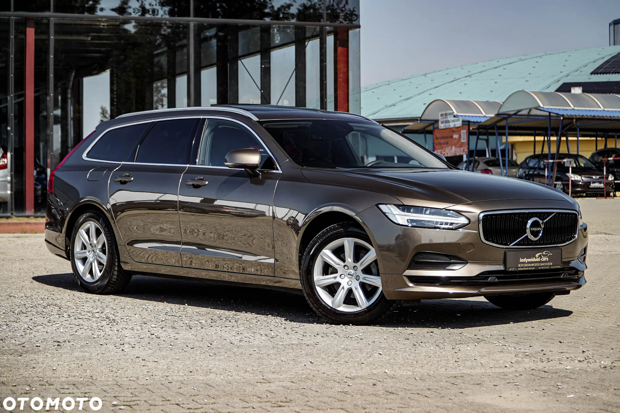 Volvo V90 D3 Momentum Pro - 9