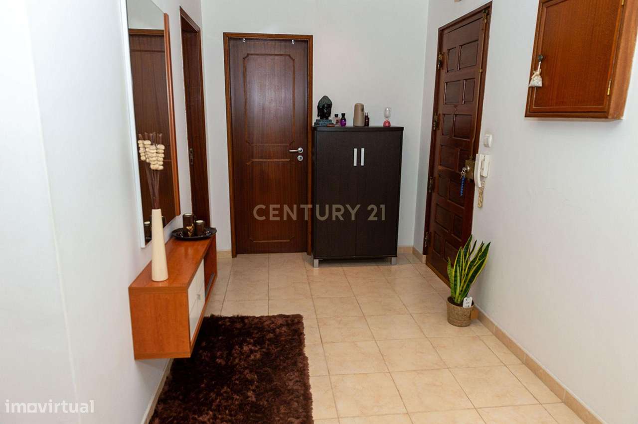 Apartamento T2 mobilado em Amora, Seixal - Oportunidade Única!-29