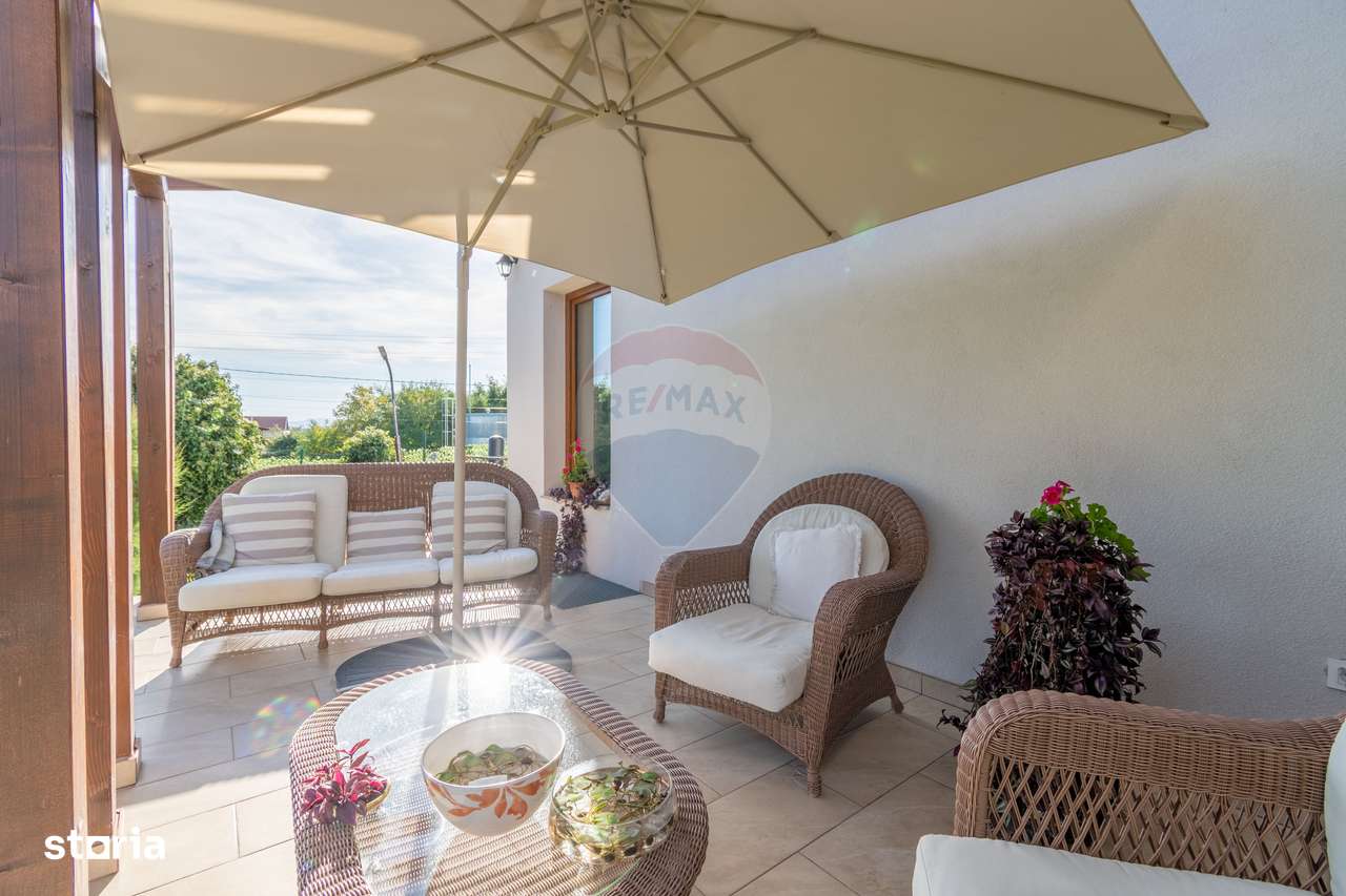 Proprietate exclusivista de vanzare: 2 case | 9 camere | 2000 mp teren-5