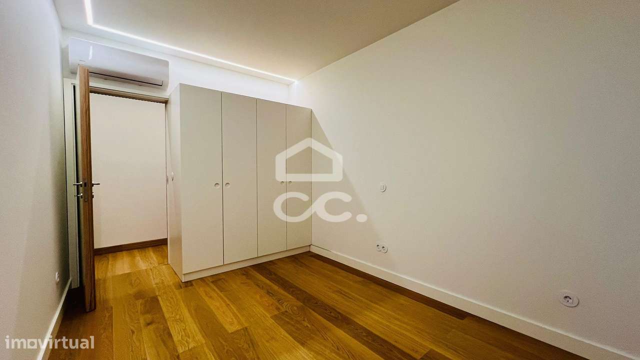Apartamento T3 de Design Exclusivo no Coração da Baixa de Setúbal-21