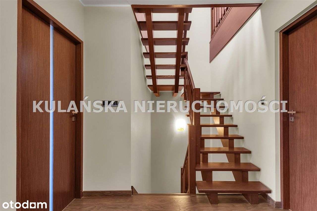 Idealny dom dla rodziny-ogródek, kominek, las!-9