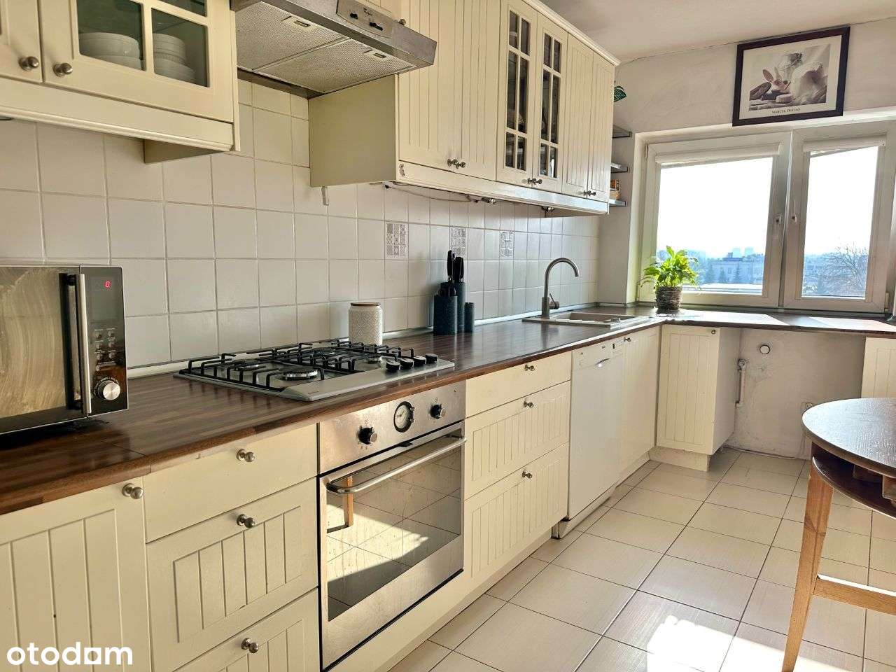 3 pokoje, świetny rozkład i lokalizacja ENG-4