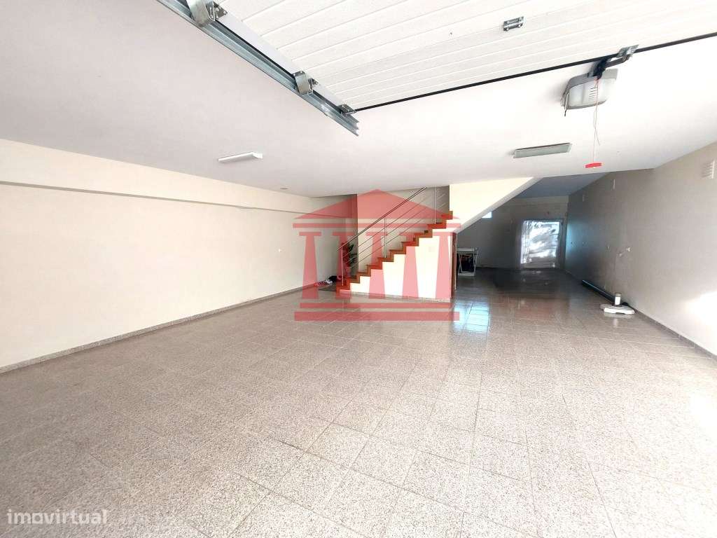 MORADIA V4 SEMINOVA-26