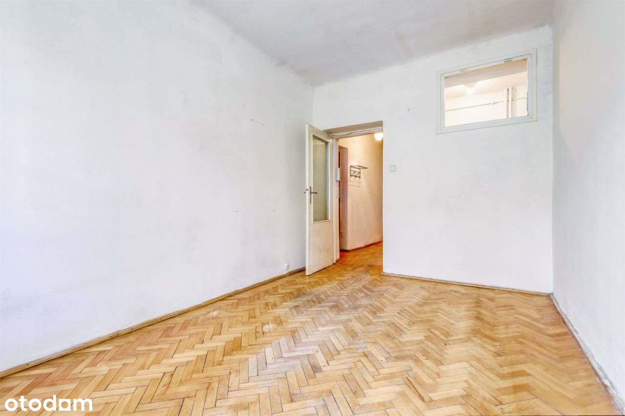 Przestronna Kawalerka na granicy Śródmieścia.-3