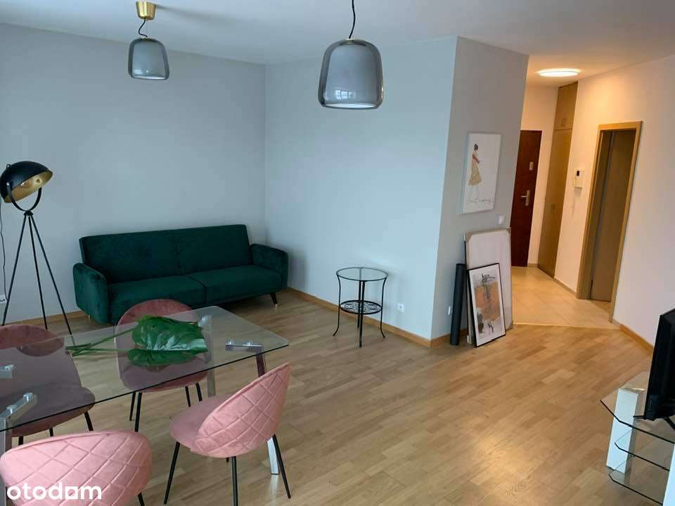 Przestronne 2-pokojowe mieszkanie z balkonem i garażem-5