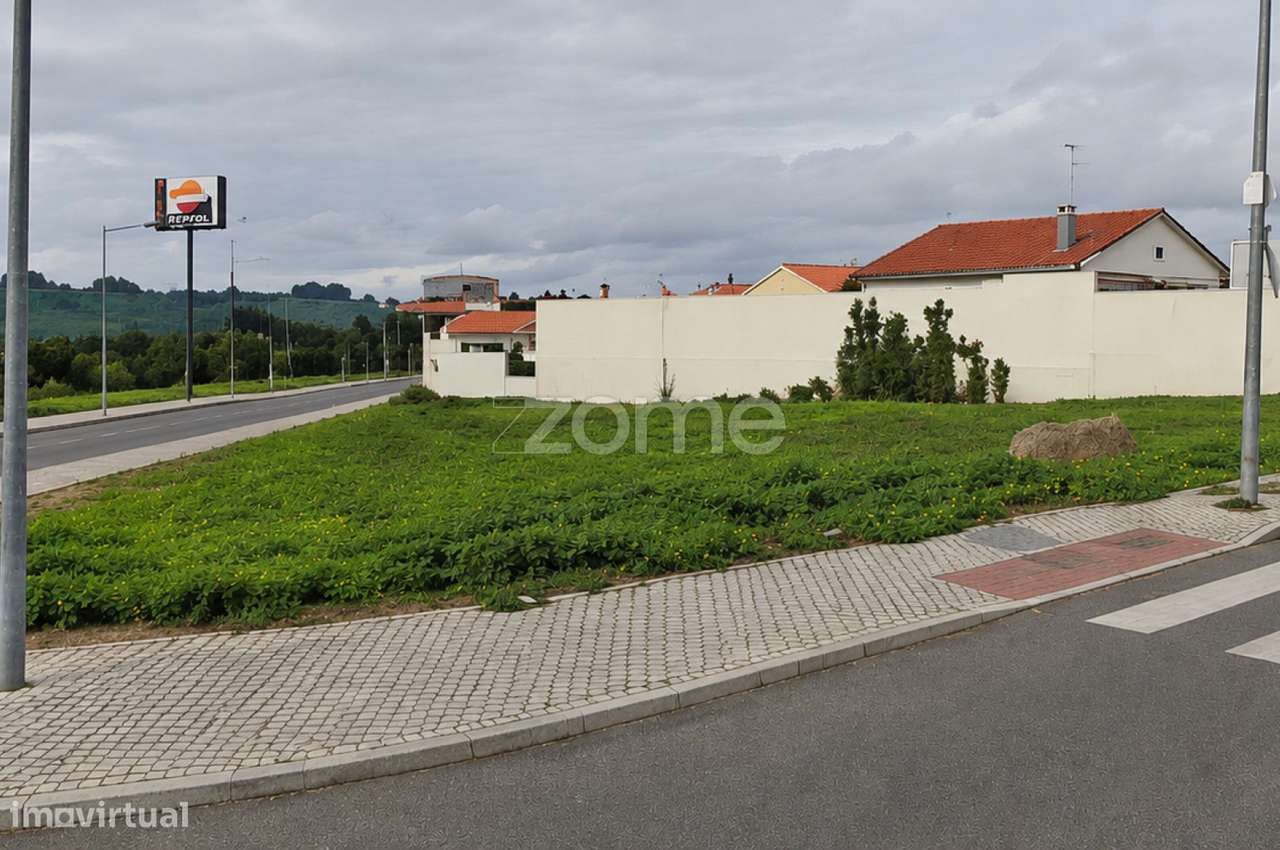 Terreno Urbano com projeto aprovado em São Domingos de Rana-1