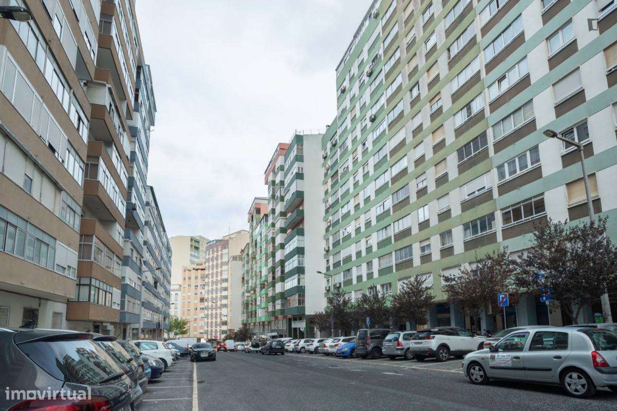 Quarto - localizado em Pontinha Lisbon - Grande imagem: 3/8