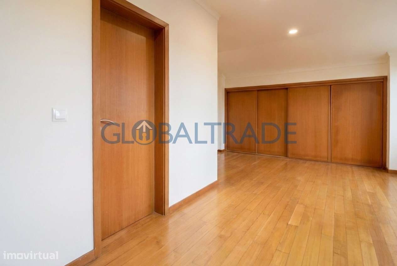 Duplex T2+1 com vista mar em Canidelo-33