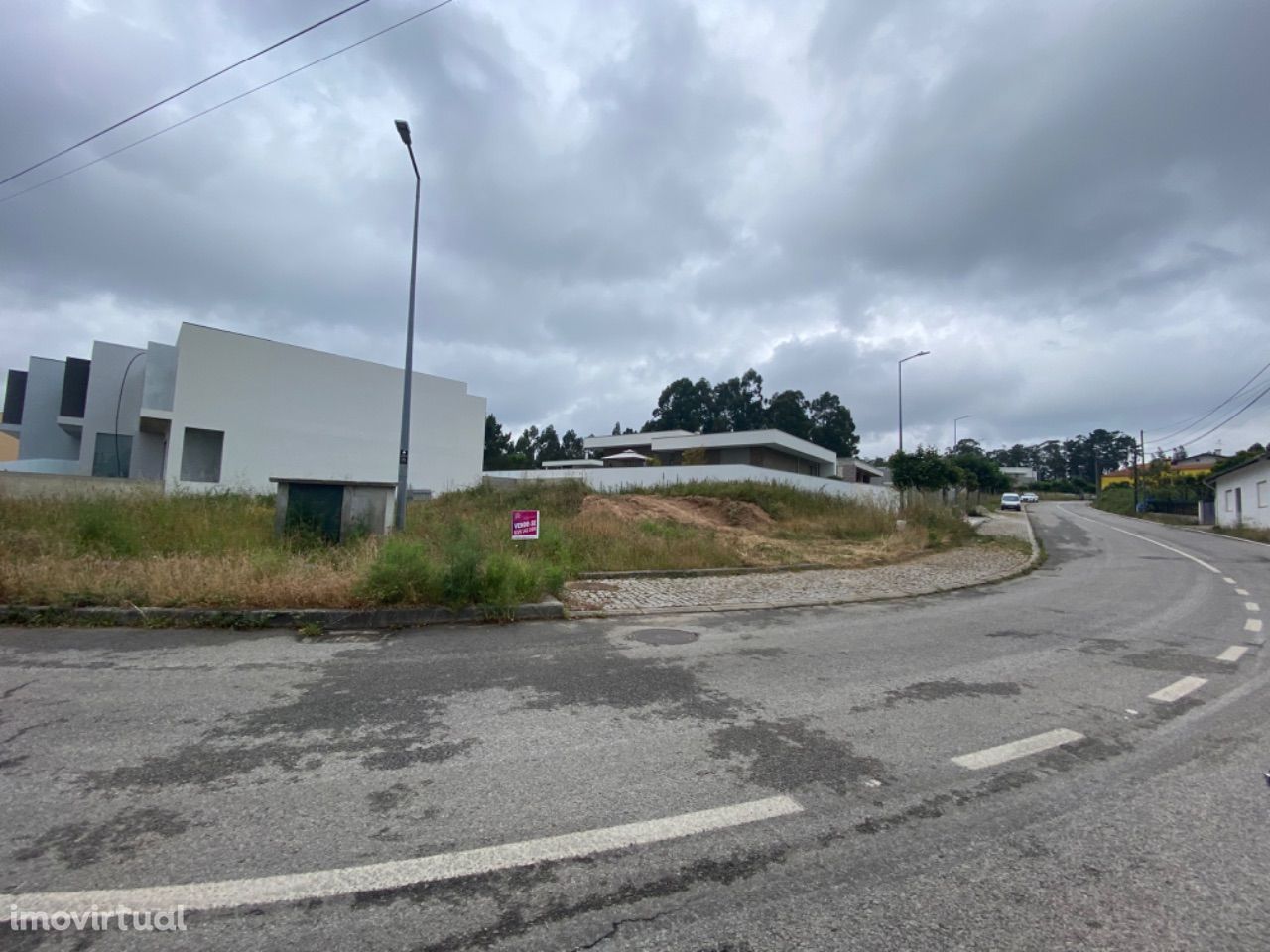 Lote com 300 m2 - ótimo preço