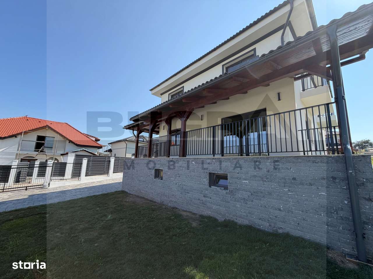 Casa individuala de 120mp, teren 500mp, finisata modern, zona Chinteni-1