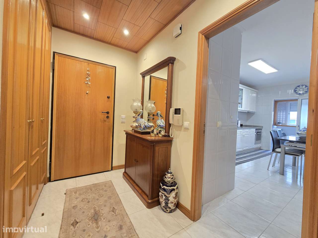 Apartamento T2 em ótimo estado localizado em Águas Santas - Grande imagem: 4/20