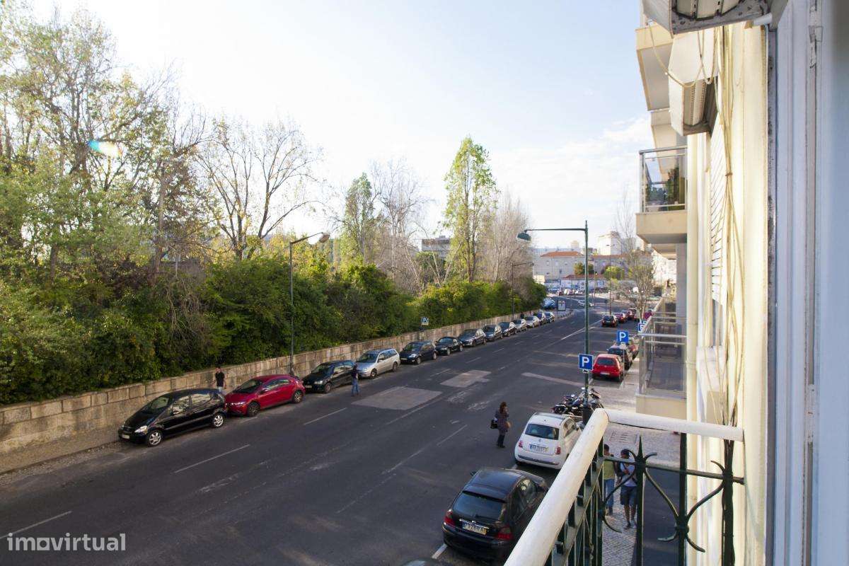 Quarto - localizado em São Sebastião Lisbon - Grande imagem: 2/10