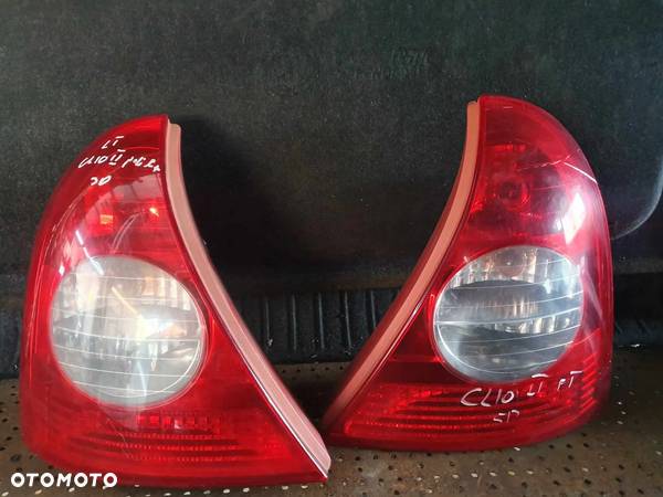 Renault Clio II Lift Lampy tylne lewa, prawa - 1