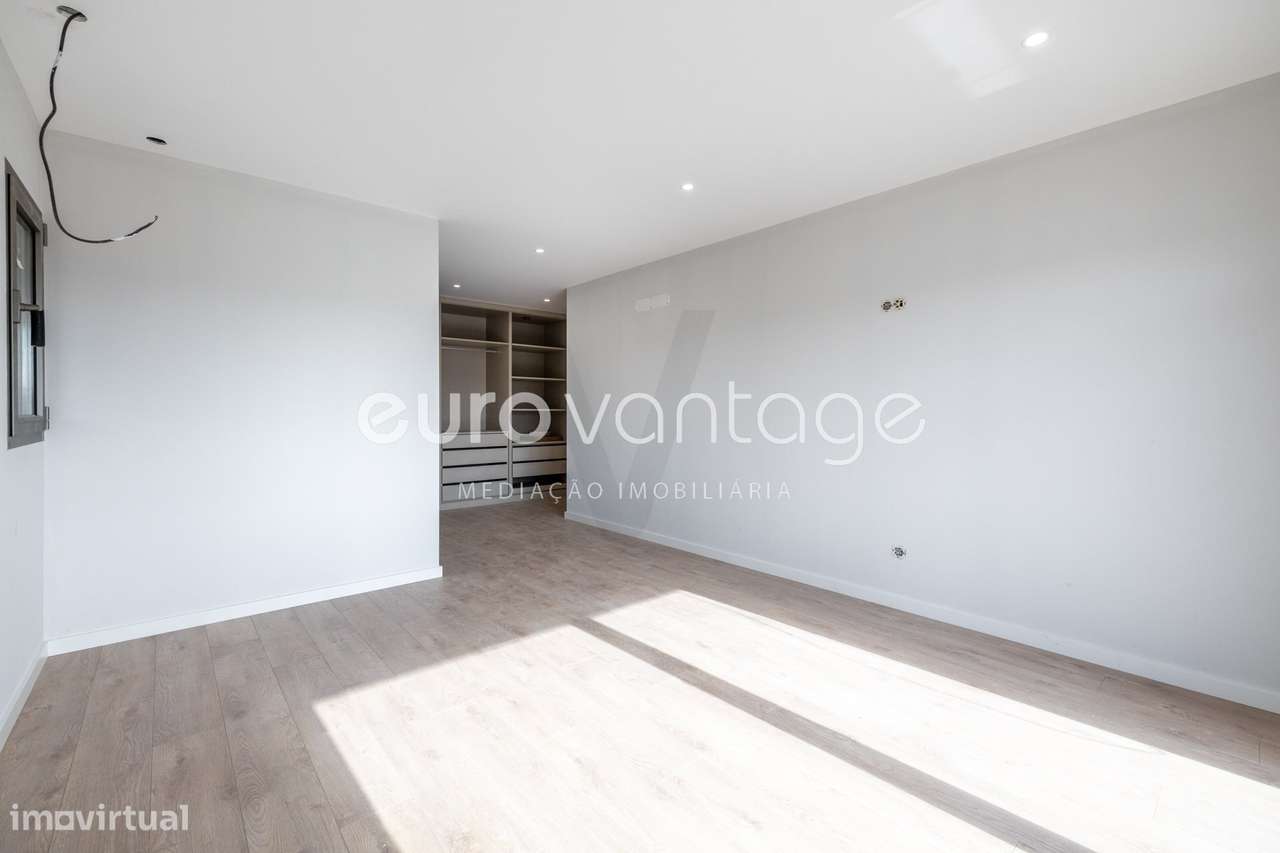 Moradia T4 | Nova | Jardoeira – Batalha-30