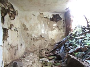 Casa de aldeia para recuperar com + - 100m2 área bruta - Grande imagem: 4/27