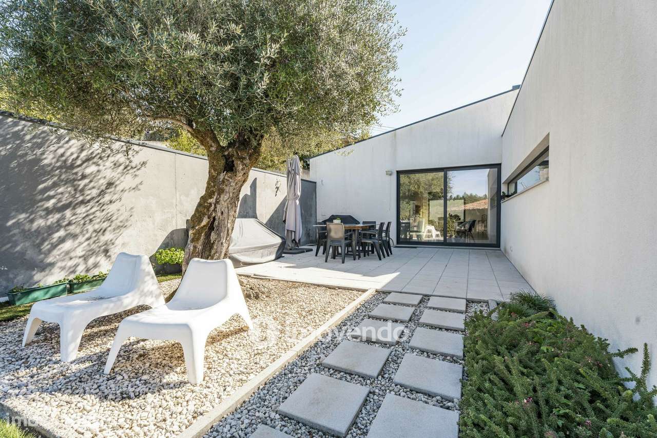 Moradia T3 única, mobilada e equipada, em Cabeceiras de Basto-52