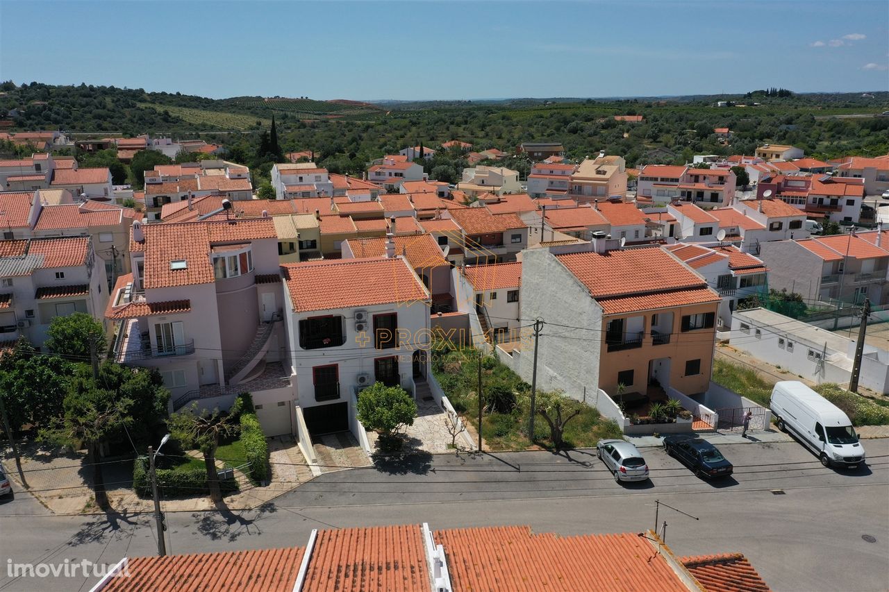 Lote de terreno para construção de moradia T2+1, Silves, Algarve
