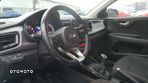 Kia Rio 1.4 L - 9