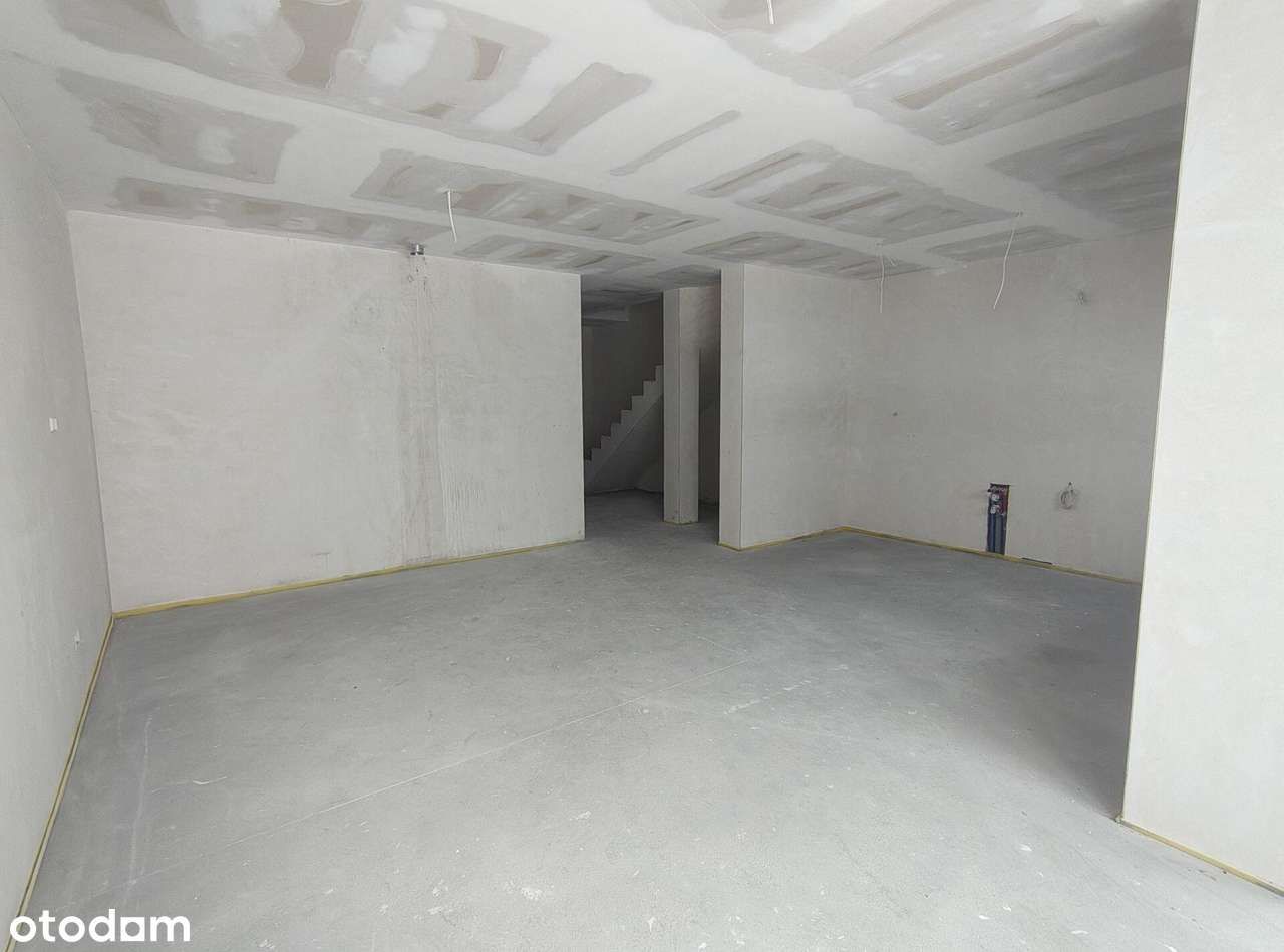 Szeregówka w świetnej lokalizacji-7