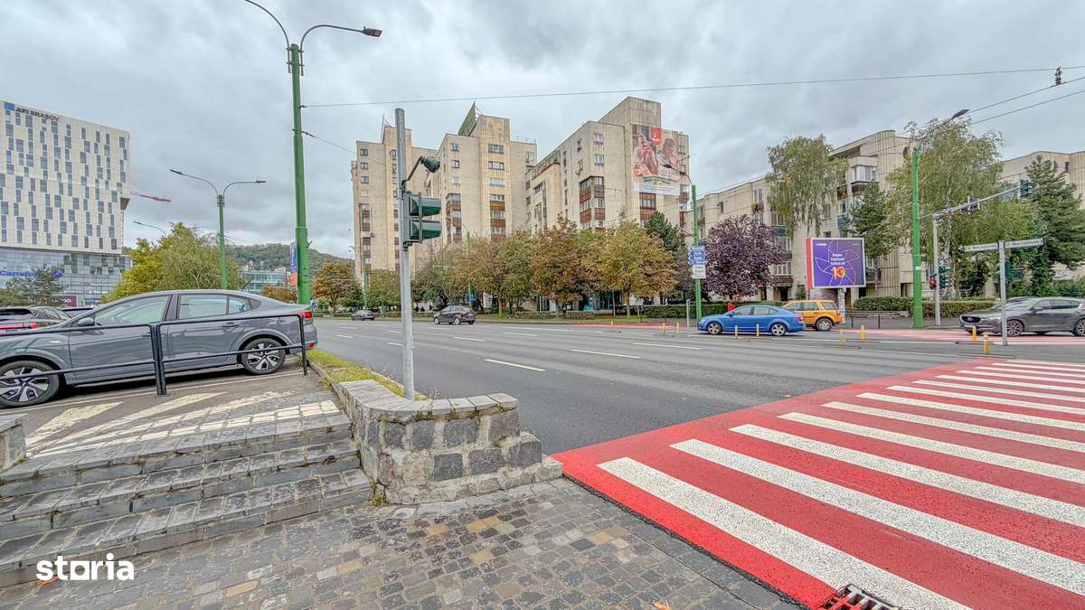 Apartament unic cu 7 camere, 3 balcoane, 3 bai, 2 parcari, 2 beciuri-2