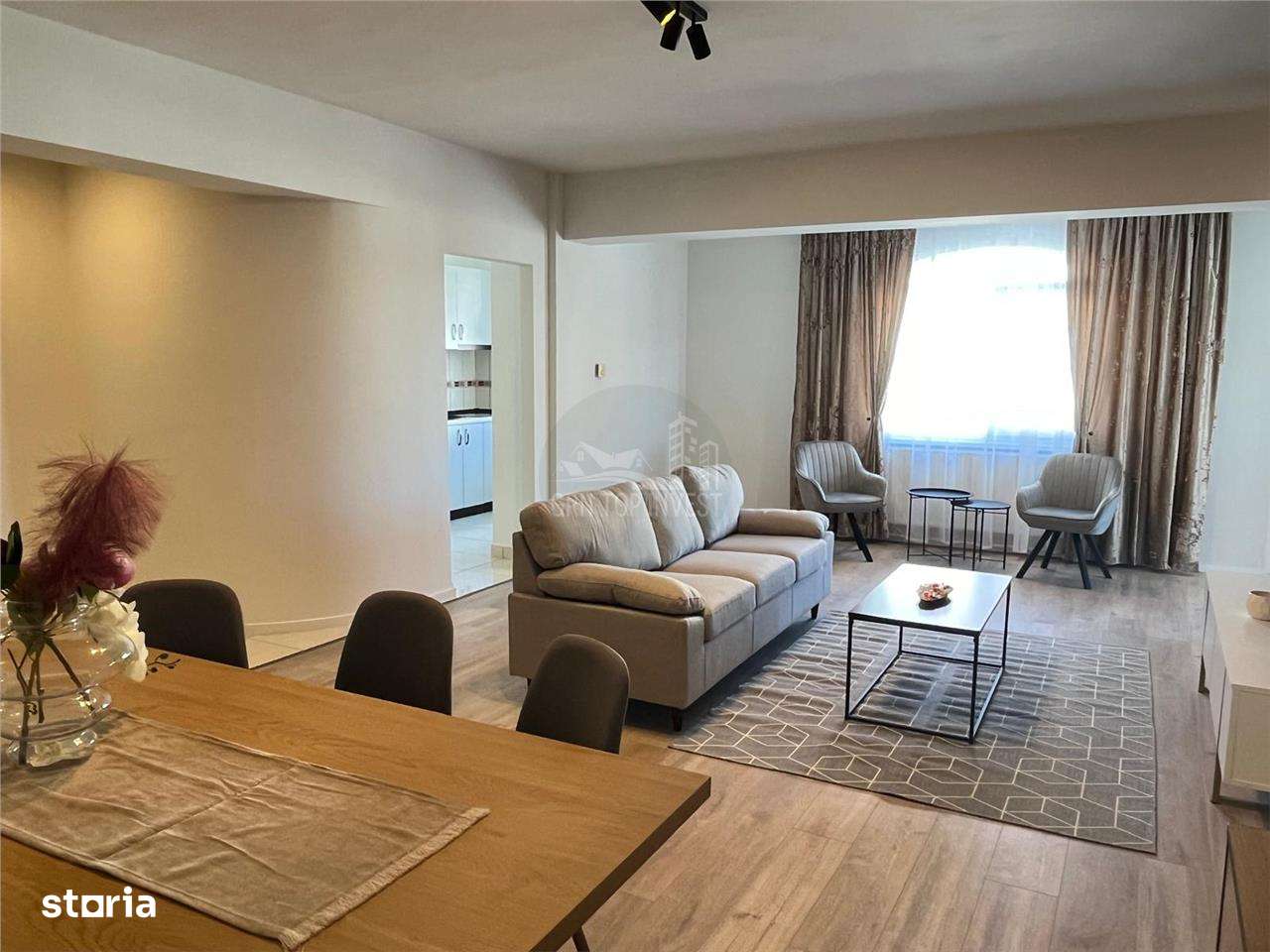 Apartament NOU 3 camere 2 bai balcon si parcare zona centrala - Imagine principală: 2/17