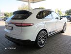 Porsche Cayenne - 3