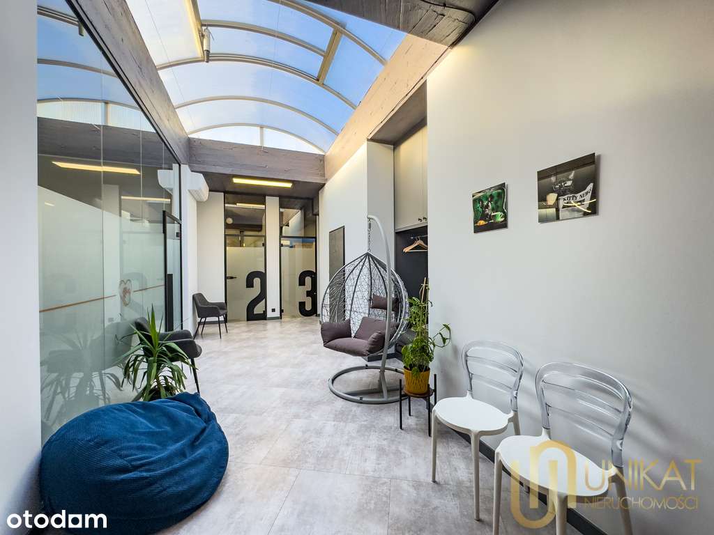 Usługowo-mieszkalny budynek  przy Mickiewicza. - Pełny obrazek: 1/15