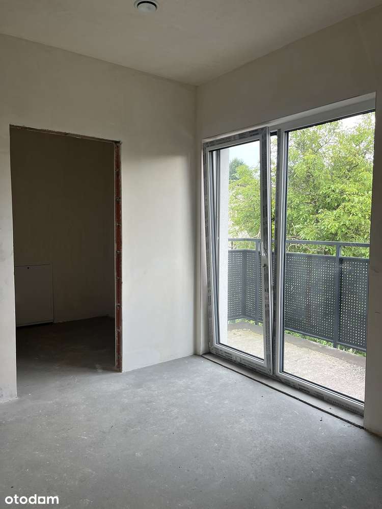 W CENIE MIEJSCE POSTOJOWE ZEWNĘTRZE PLUS PODDASZE 50 MKW ! - Pełny obrazek: 4/12