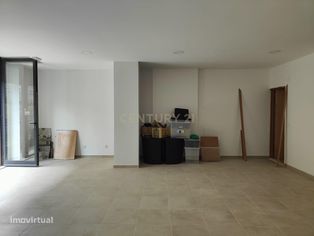 Espaço Comercial Renovado para Arrendamento na Ameixoeira - Grande imagem: 5/19