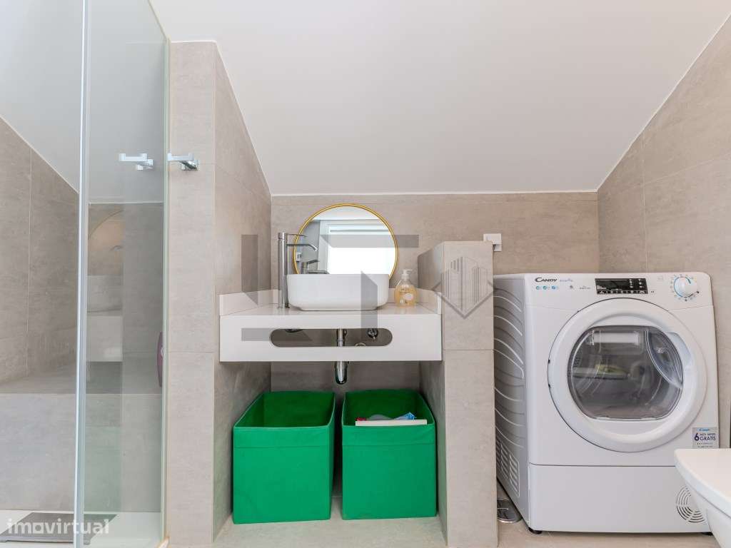 Fantástica Moradia T4 Moderna com Vista Mar, Jardim e Estacionament...-14